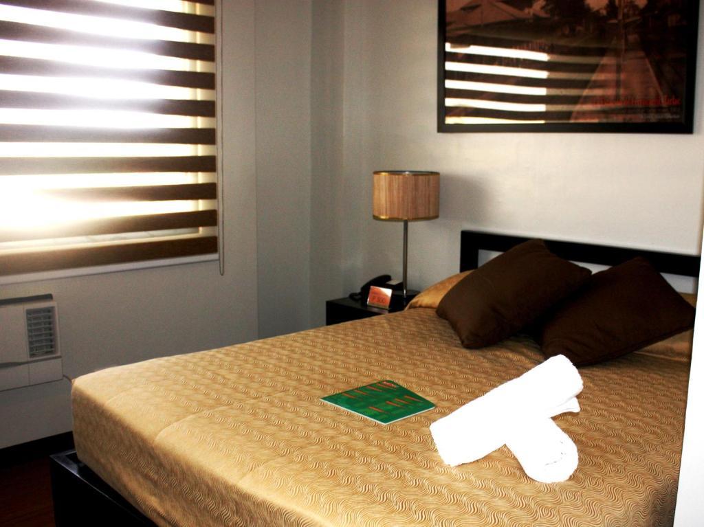 L Square Hotel Tarlac City Rum bild