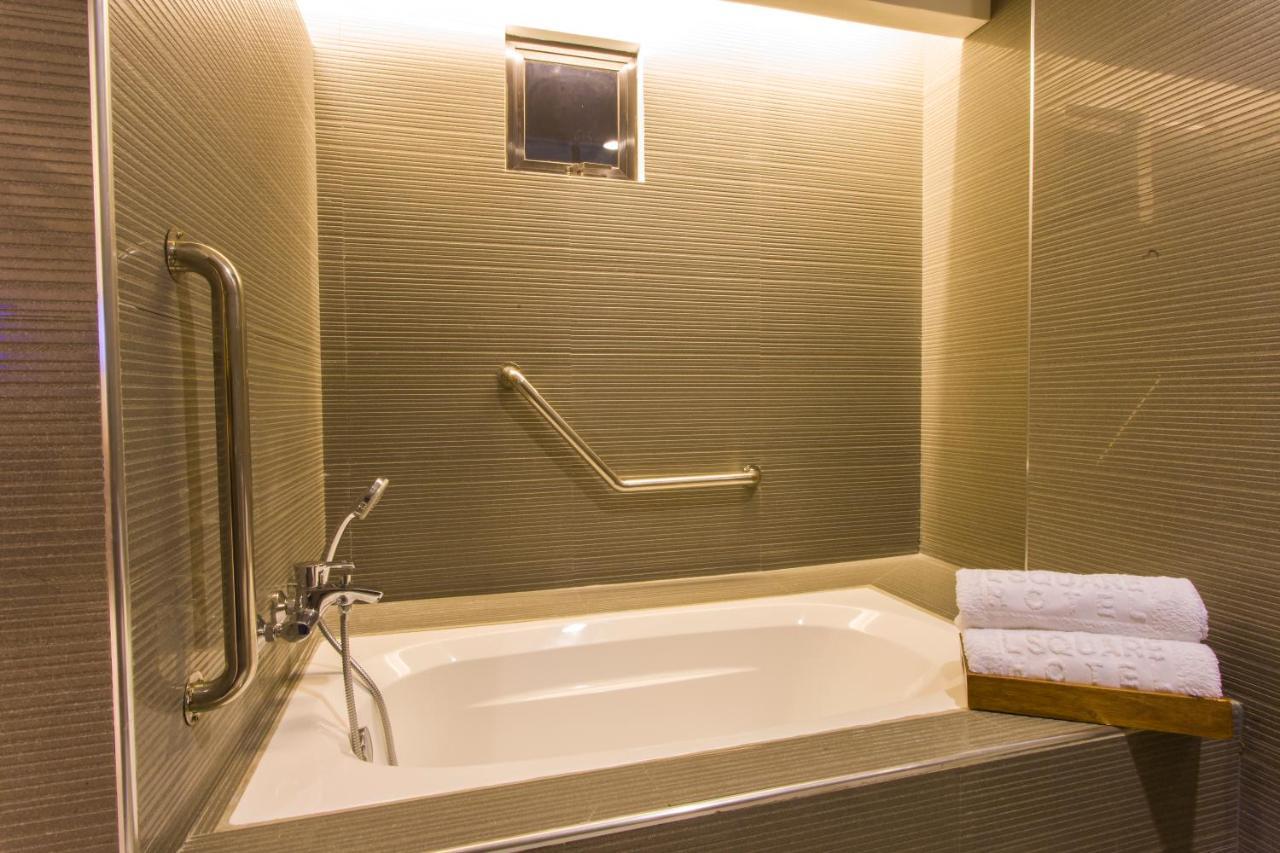 L Square Hotel Tarlac City Exteriör bild