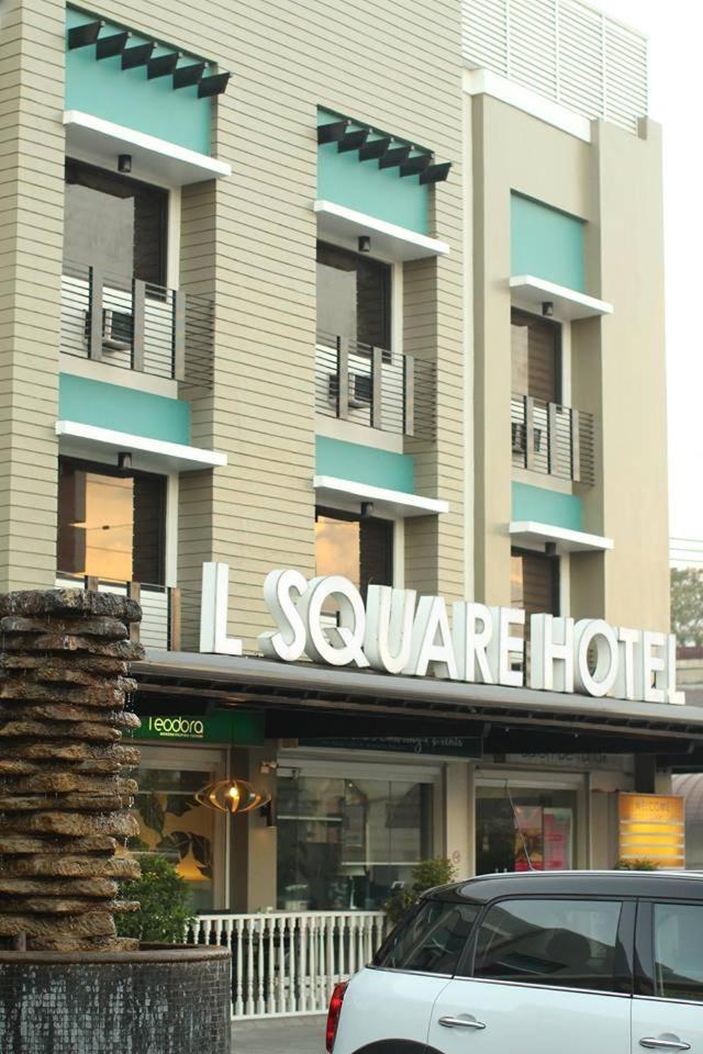L Square Hotel Tarlac City Exteriör bild