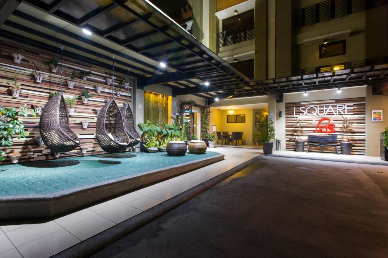 L Square Hotel Tarlac City Exteriör bild