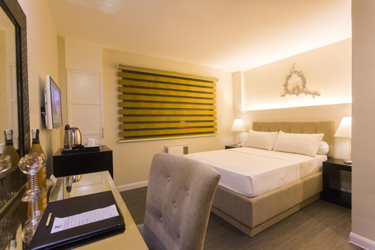 L Square Hotel Tarlac City Exteriör bild